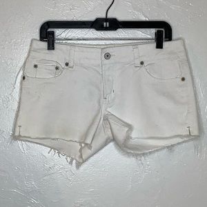 American eagle raw hem white jean shorts SZ 8